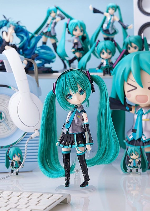 Character Vocal Series 01: Hatsune Miku Poupée Hatsune Miku 23 cm