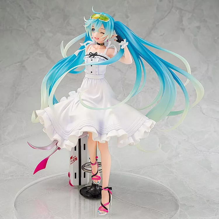 Good Smile Racing - Hatsune Miku - 1/7 - 2021 Vacation Style Ver.